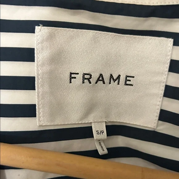 FRAME sheila Navy and White Striped organic cotton blouse. S/P - Picture 2 of 9